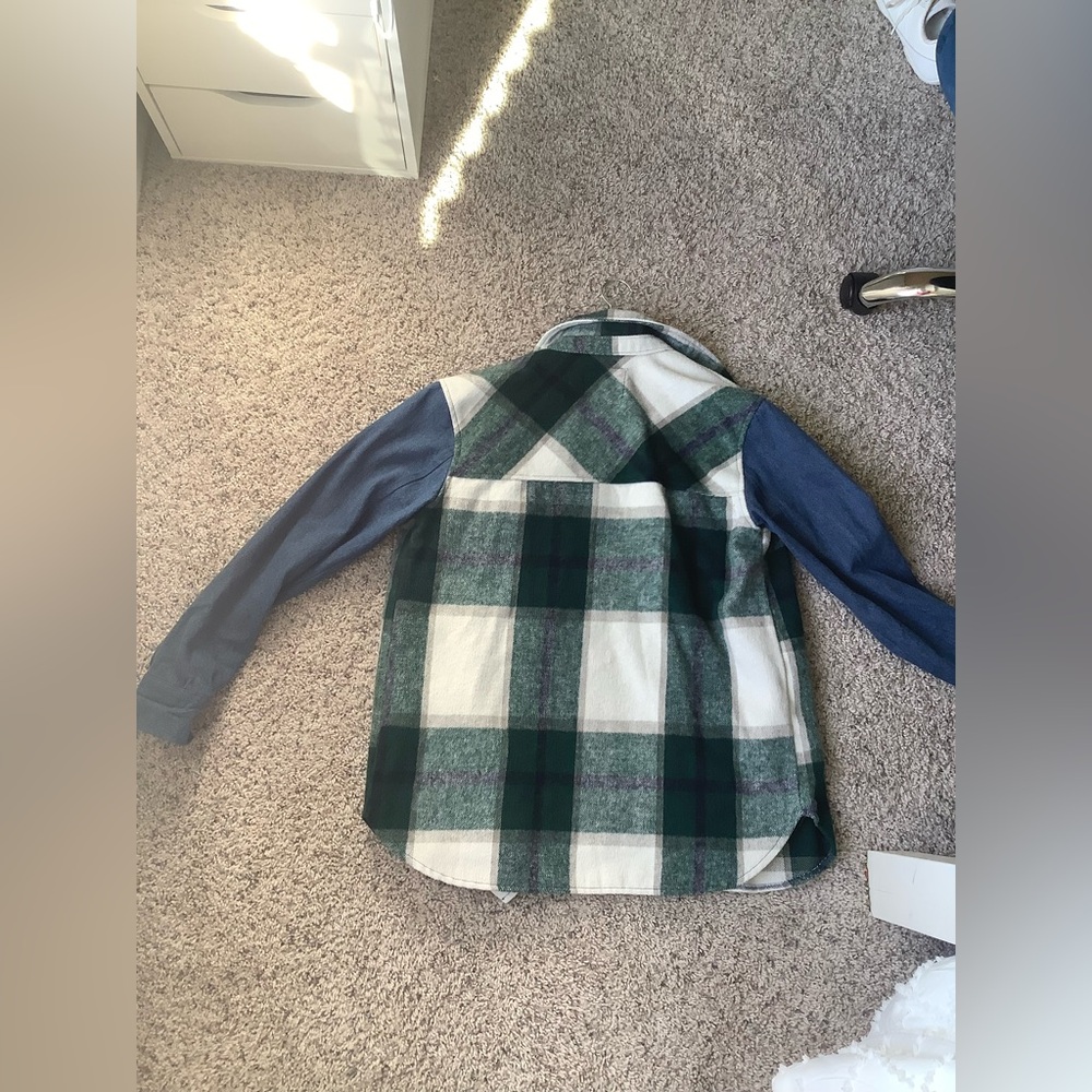 Altar’d State Flannel - Picture 9 of 15